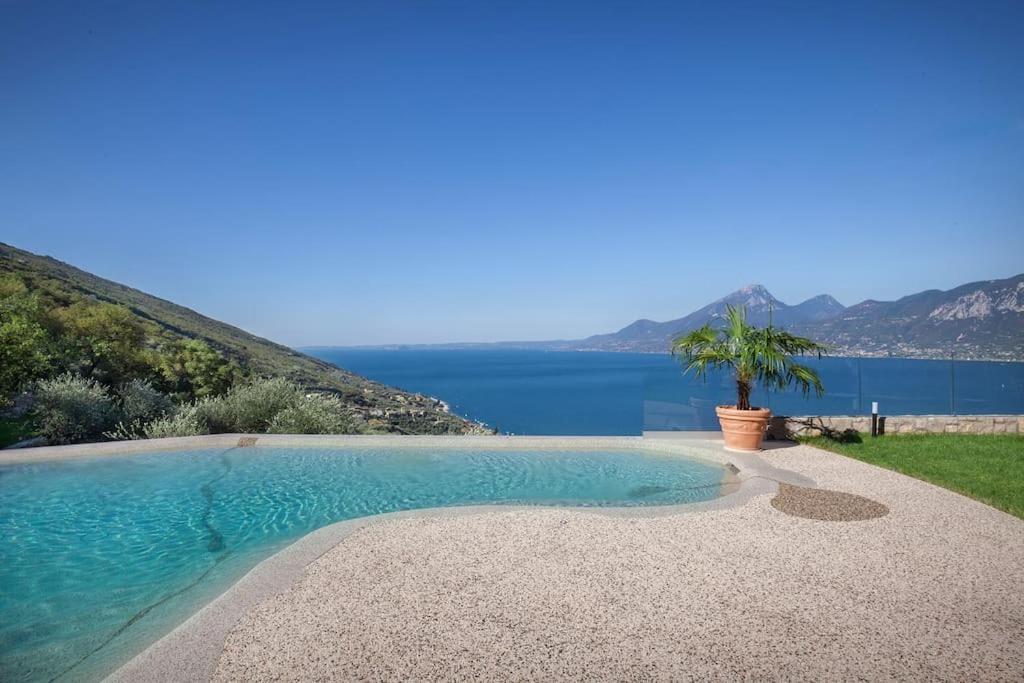 Villa Divina-Apt Armonia-Con Piscina E Vista Lago Castelletto Di Brenzone Εξωτερικό φωτογραφία